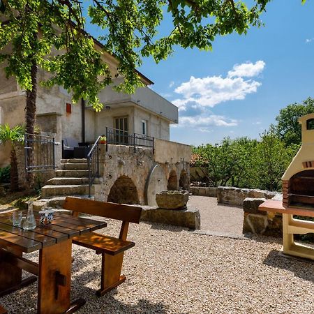 Kuca Za Odmor "Na Paltu" Villa Рисика Екстериор снимка